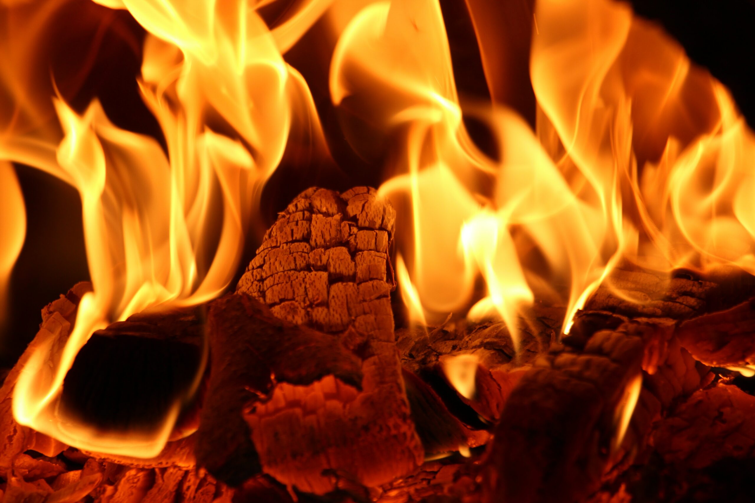 How to Keep a Wood Burning Stove Burning?